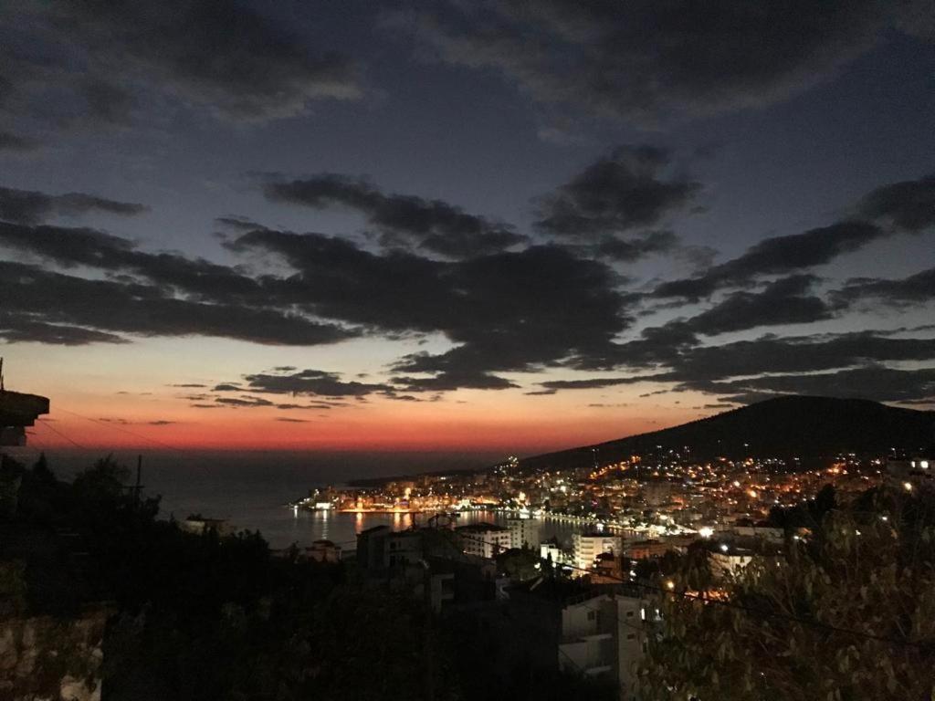 Amar Apartments Sarandë エクステリア 写真