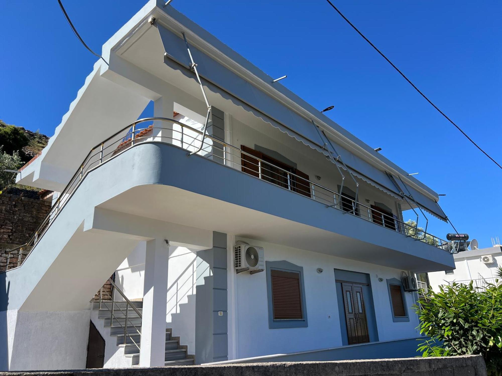 Amar Apartments Sarandë エクステリア 写真