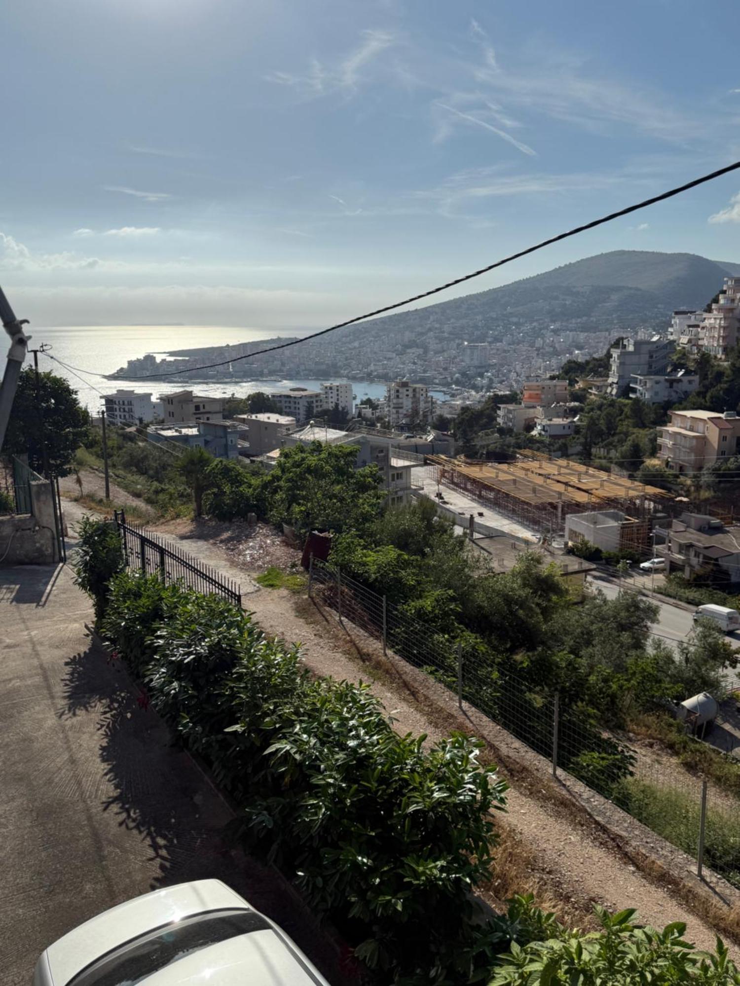 Amar Apartments Sarandë エクステリア 写真
