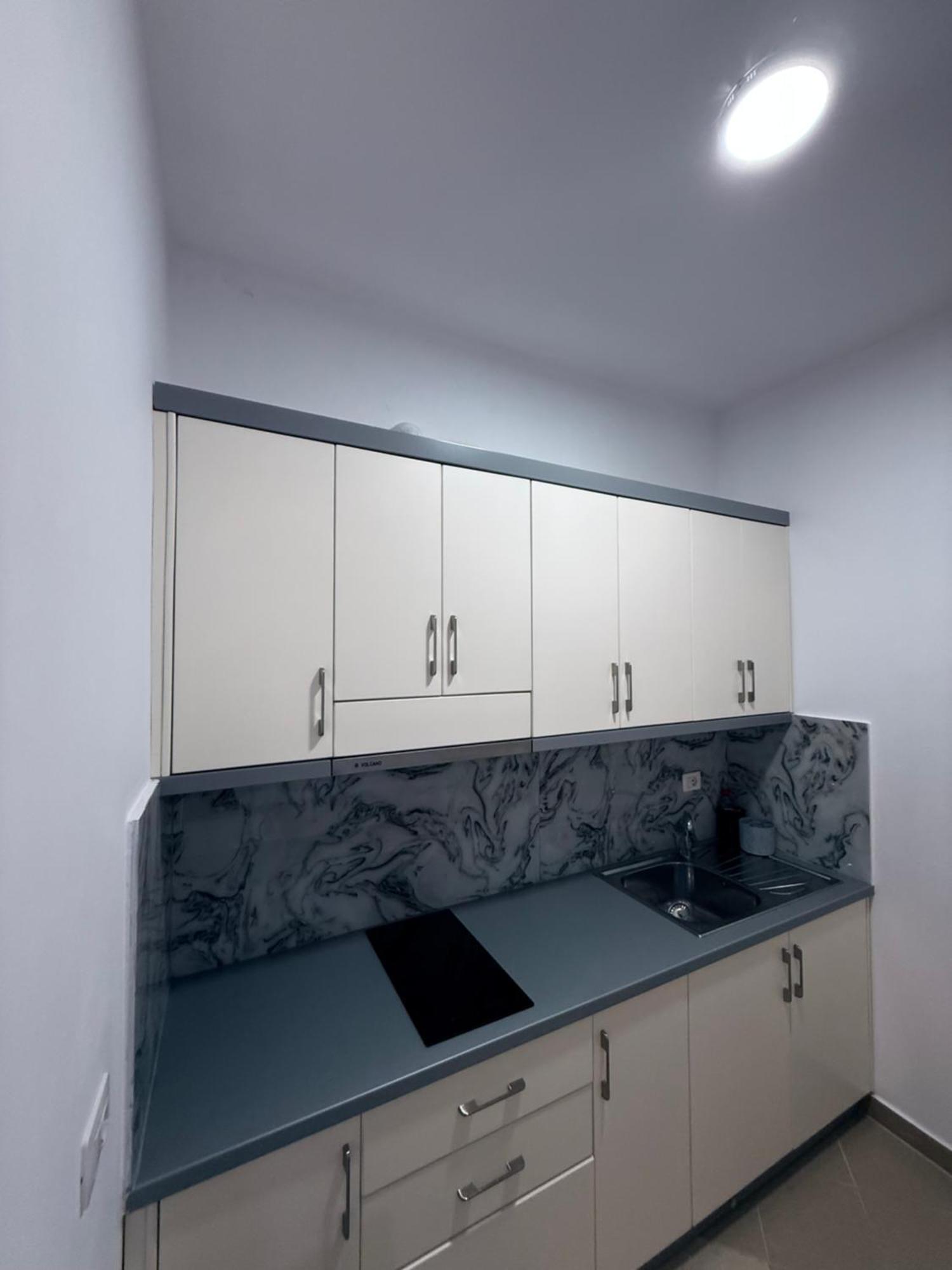 Amar Apartments Sarandë エクステリア 写真