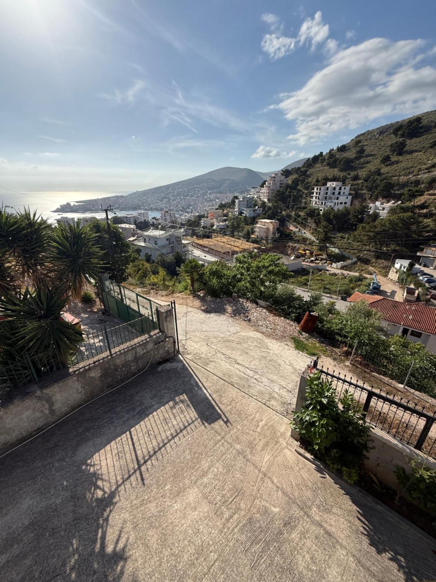 Amar Apartments Sarandë エクステリア 写真