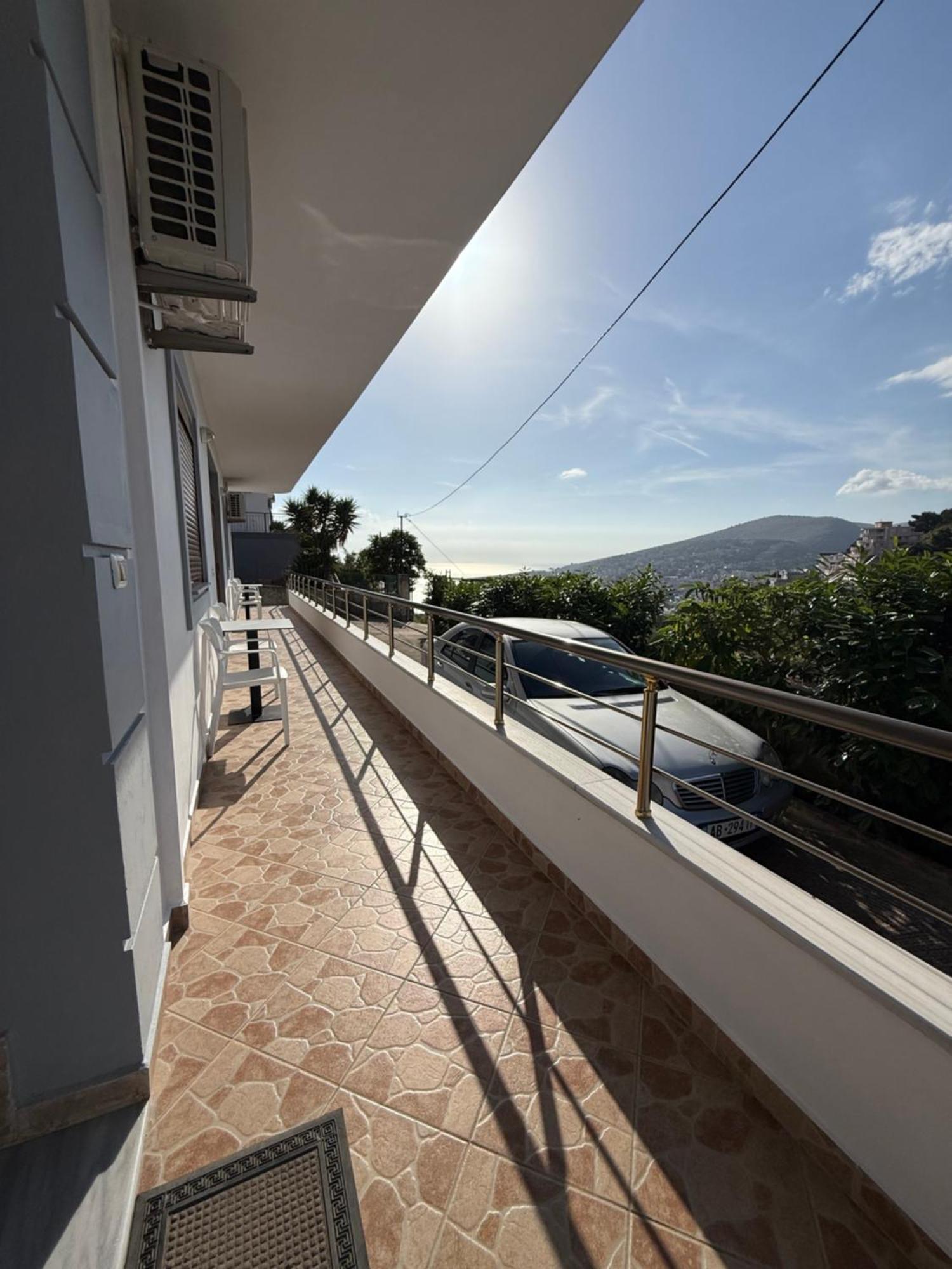 Amar Apartments Sarandë エクステリア 写真